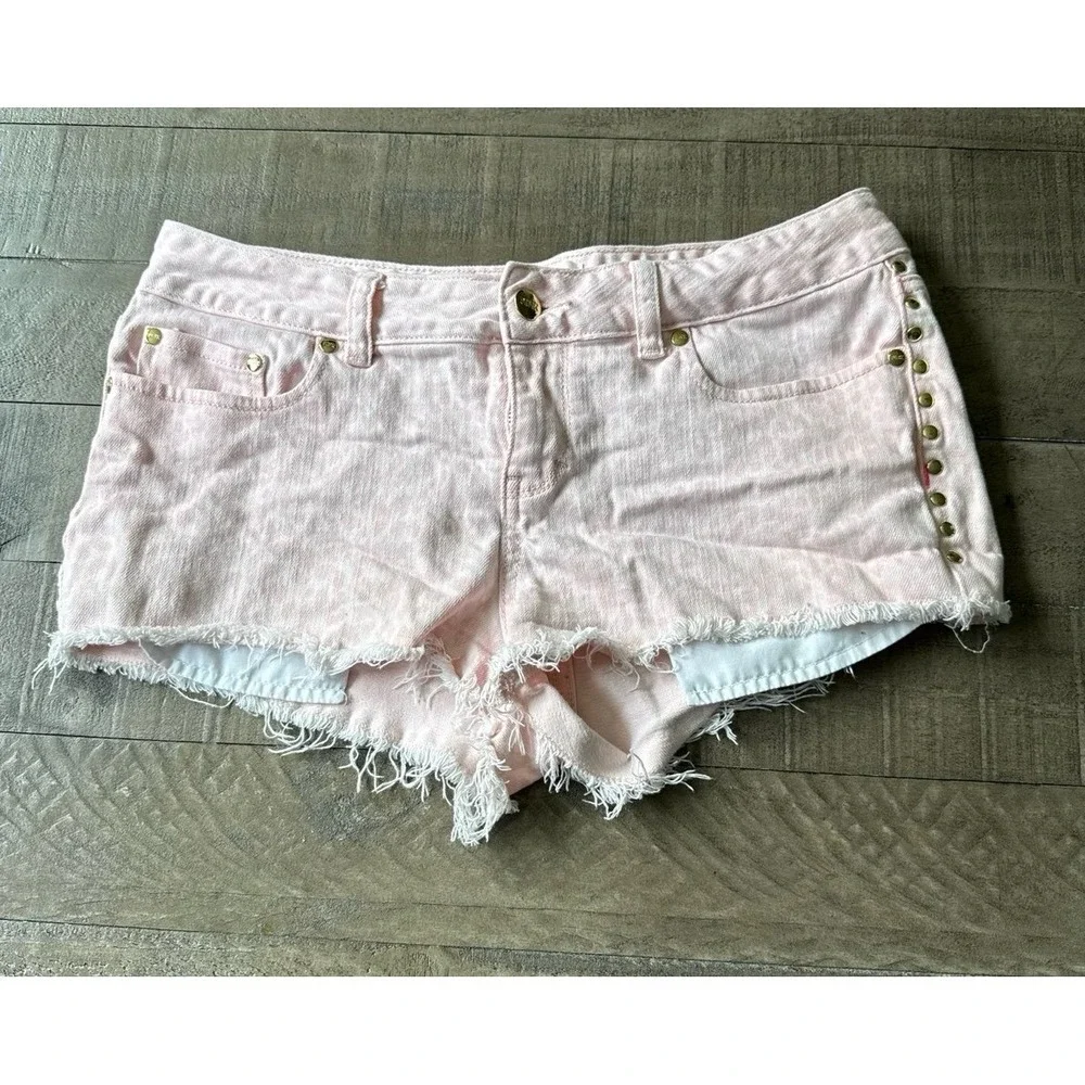 VTG Y2K Victoria's Secret PINK women's pink leopard print studded denim shorts 8 - Picture 1 of 9